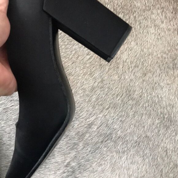 Black Satin square toe Kenneth Cole heels - Picture 4 of 9